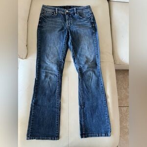 White House Black Market Blanc Boot Leg Blue Jeans Flare